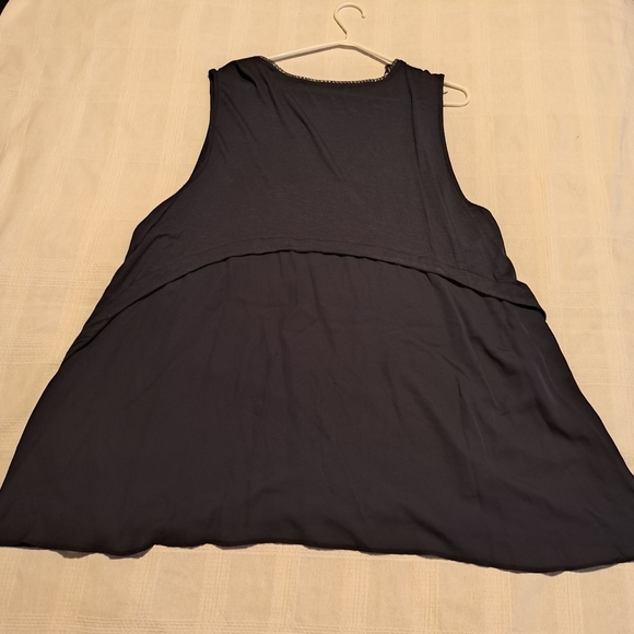 Jennifer Lopez women's size 3X navy tank top, New - Picture 3 of 9